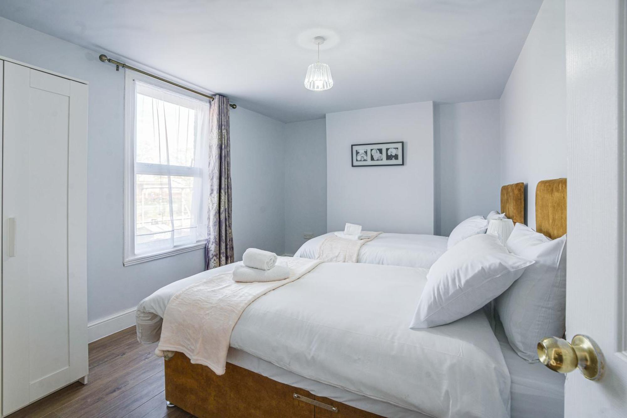 150 Sqm 4br In East London, Groups & Families, Free Parking, Fast Wifi Ferienhaus London
