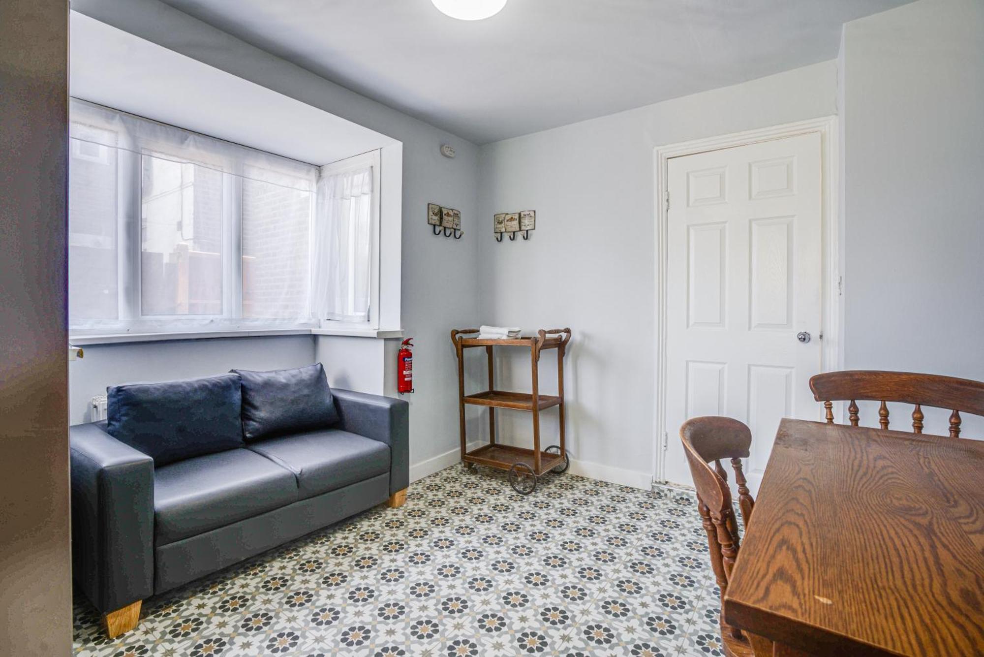 Ferienhaus 150 Sqm 4br In East London, Groups & Families, Free Parking, Fast Wifi *